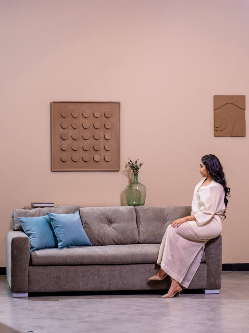 Flom Sofa Set